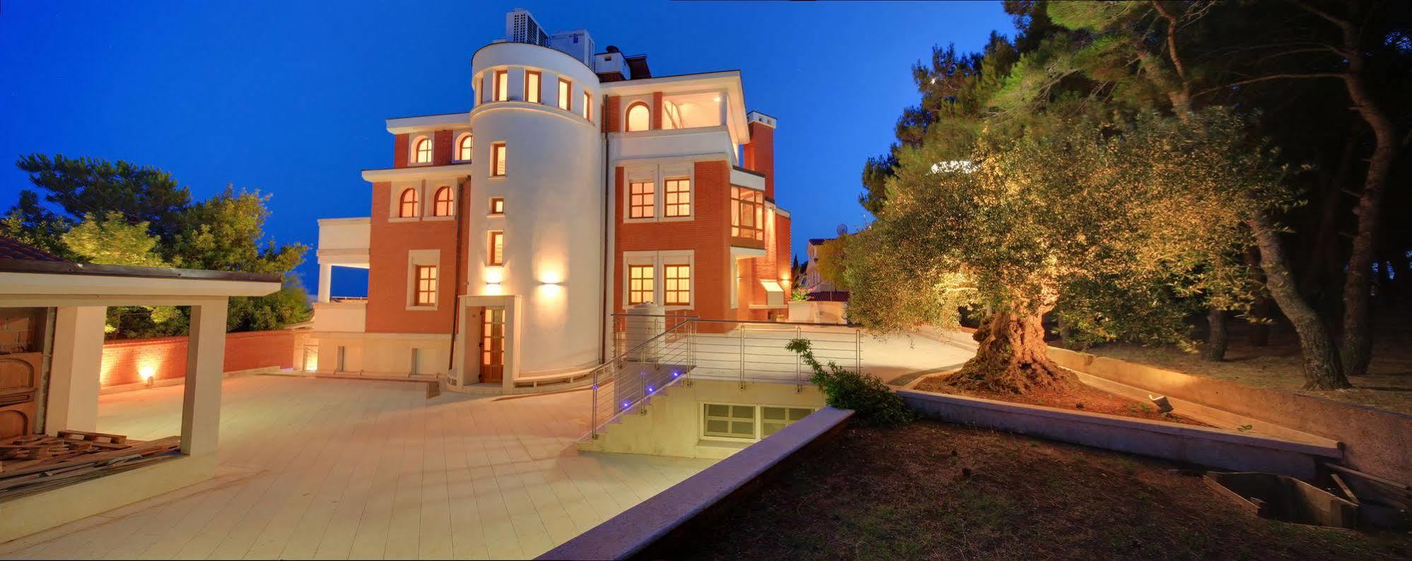 Luxury Boutique Hotel Villa Vulin Пула Екстер'єр фото